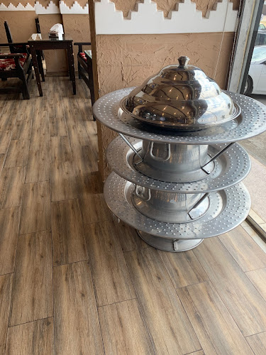 Opinii despre مطعم قصر لبدة în الدمام - الضيافة