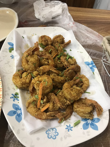 مطعم طرح البحر للماكولات البحرية - الضيافة