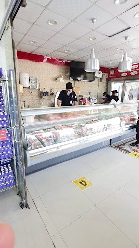 مركز الأرياف للحوم والدواجن والبيض- حي الفيصلية - جدة