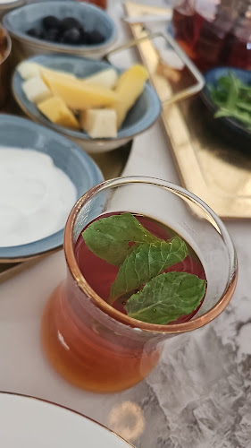 فيو الكورنيش (مطعم & كافيه) - الضيافة