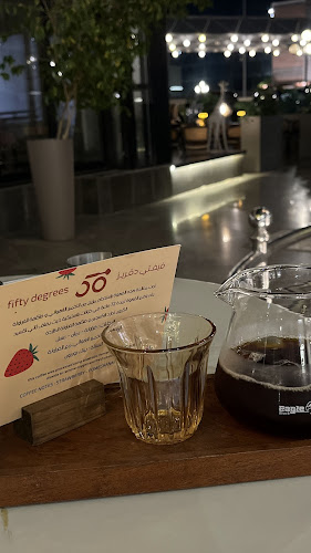 Opinii despre 50 Degrees | مركز الخياط în جدة - الضيافة