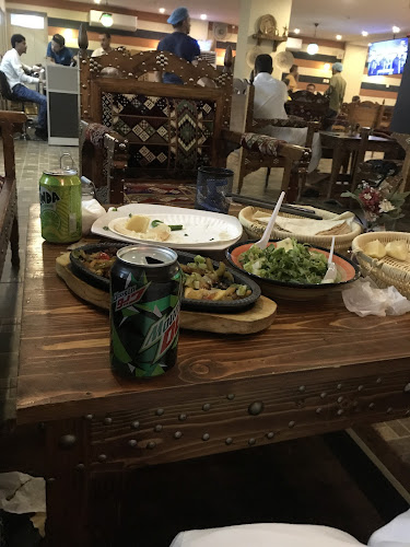 Opinii despre مقهى فيشاوي باشا în الدمام - الضيافة
