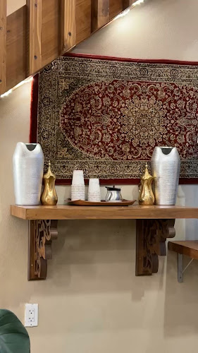 مطعم صحن مشوي - القطيف‎