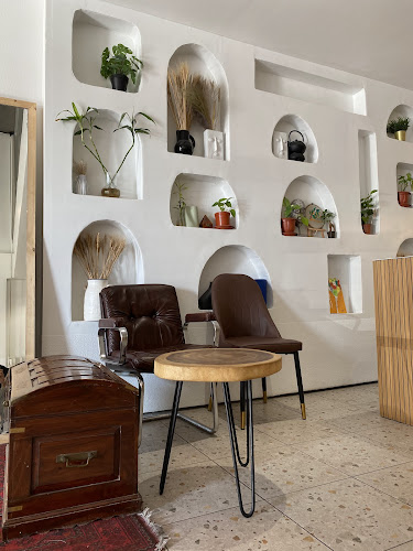 Comentarii opinii despre محمصة و مقهى ١٩٨١