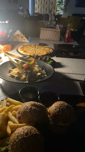 لاونج مكان الشخصيات الهامة | Vip Place Lounge - الضيافة