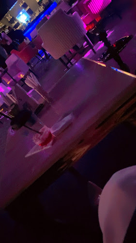 Opinii despre فوكا لاونج التحلية تم الانتقال الى فرع الثمامة în الرياض - الضيافة