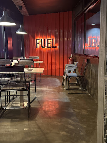 Comentarii opinii despre مطعم وقود الشاطئ "فيول"