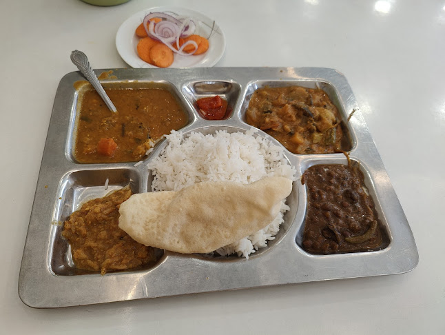 Opinii despre مطعم الشرابية الهندي în الرياض - الضيافة