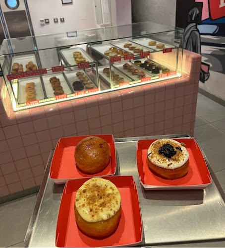 Opinii despre Dots دوتس للدونات والقهوة المختصة în جدة - الضيافة