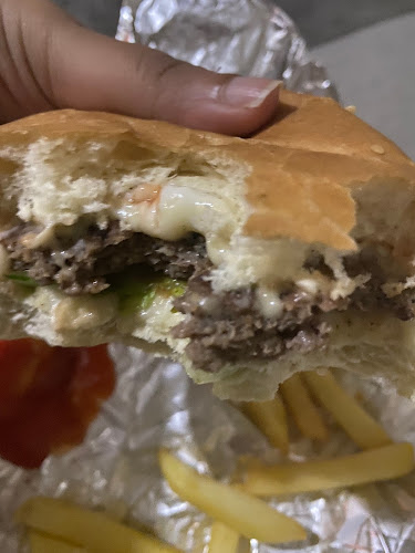 6602 التوبة، Ash Sharafiyah District، جدة 23216