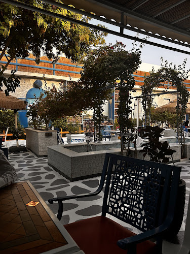 فيرا بيسترو Fira Bistro - الضيافة