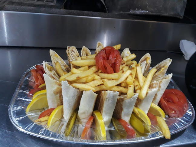 Opinii despre مطعم قوزال în الطائف - الضيافة