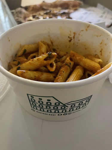 ديليزيا بيتزا - الضيافة