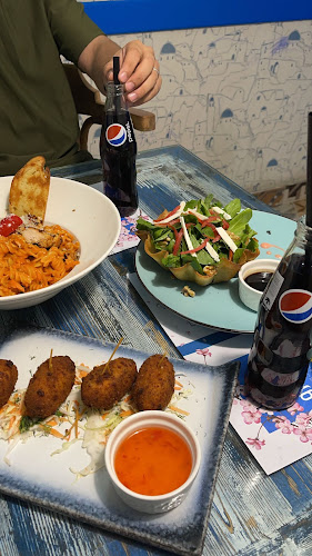 فيرا بيسترو Fira Bistro - الضيافة