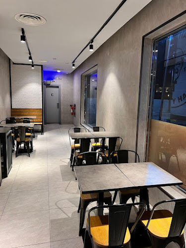 هارديز - الضيافة