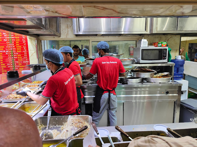 مطعم اسیا - الضيافة