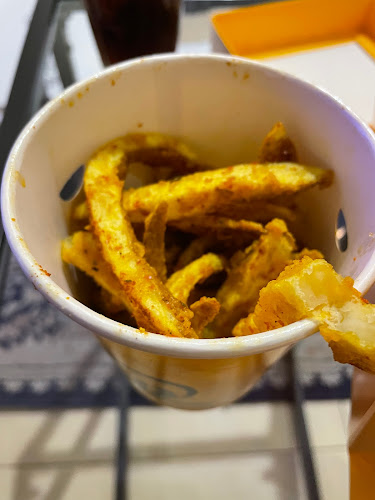 Opinii despre ديب فرايز în جدة - الضيافة