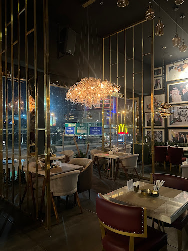 Comentarii opinii despre KM LOUNGE