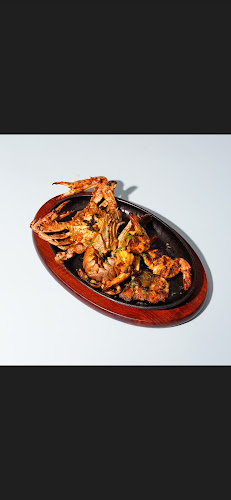 Opinii despre مطعم اكبس بالخمس للأكلات البحريه în الدمام - الضيافة