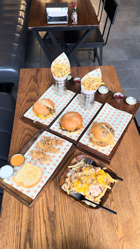 مولتن تشيز | Molten Cheese