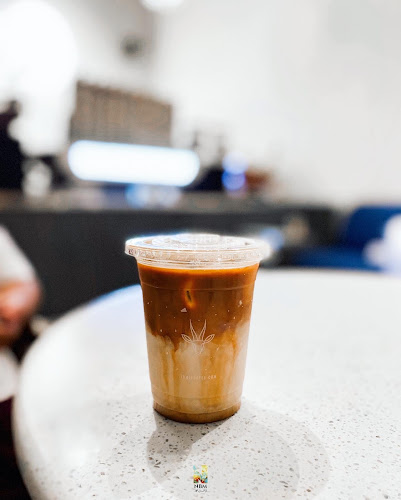 ادمي قهوة و محمصة