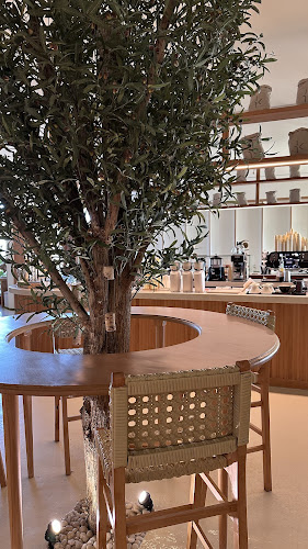 مقهى كالما - الضيافة