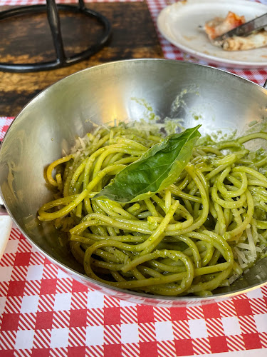 Comentarii opinii despre لاروستيكا بيتزارايا