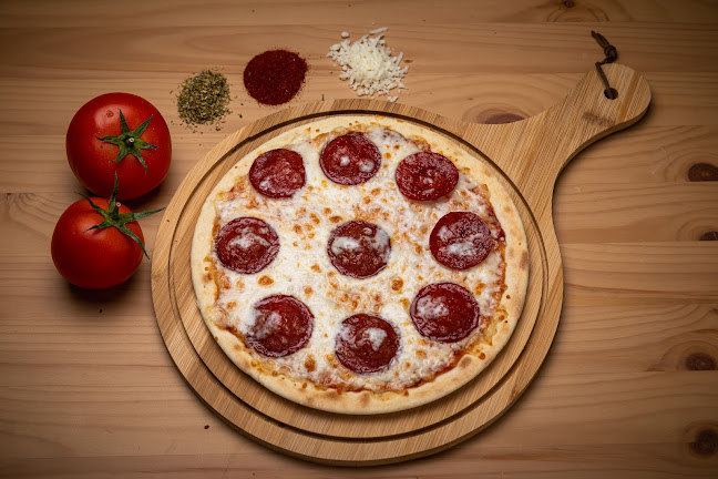 مطعم ومعجنات ماما خباز - الضيافة