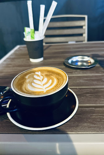 Mashhour coffe مشهور كافيه