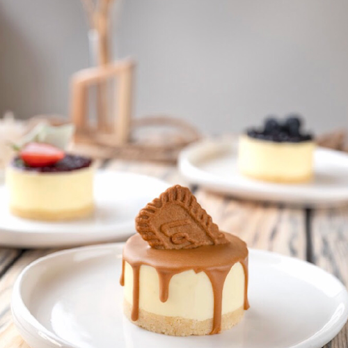 PLUME CAFE بلوم كافيه