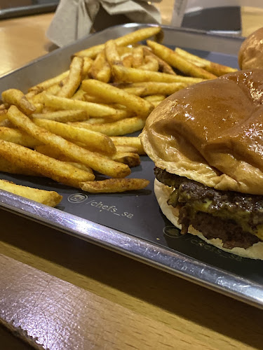 شيفز هوم ميد برجر جورميت