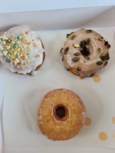 Opinii despre Dots دوتس للدونات والقهوة المختصة în جدة - الضيافة