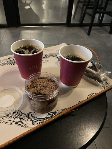 Opinii despre مقهى مابعد السادسة în جدة - الضيافة