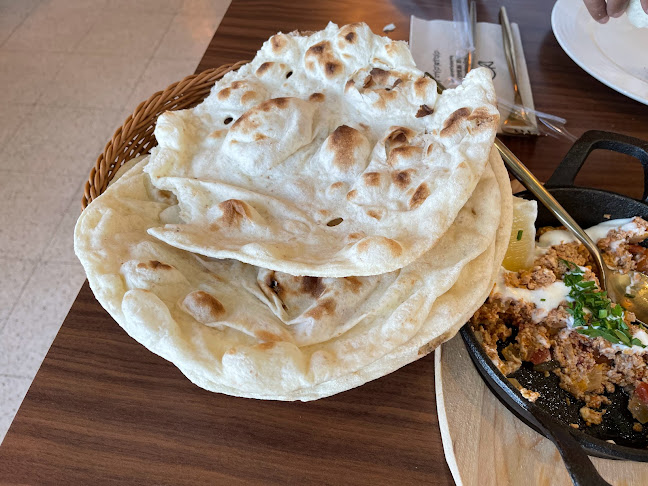 دار مبارك للماكولات البحرية والخليجية