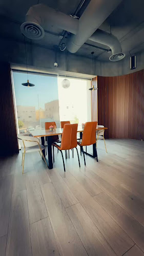 8981 الرياض، المجيدية، القطيف‎ 32632 3335،