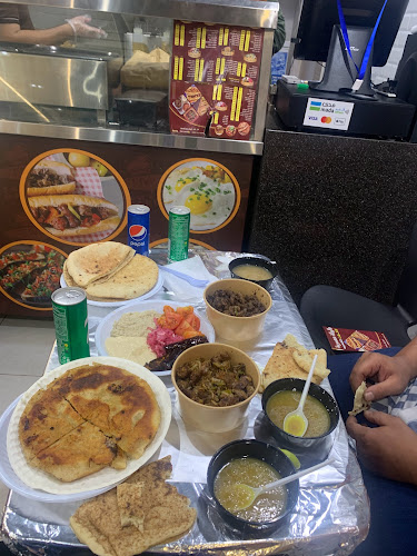 Opinii despre طاولة مصرية în جدة - الضيافة