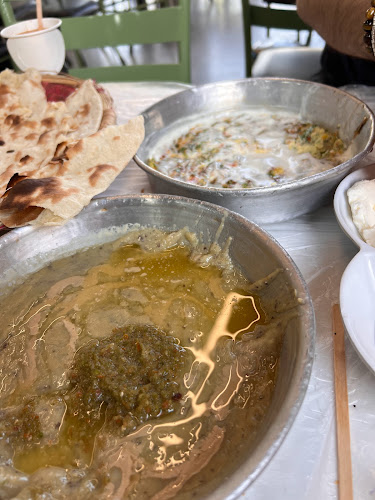 مطعم ازهار - الرياض