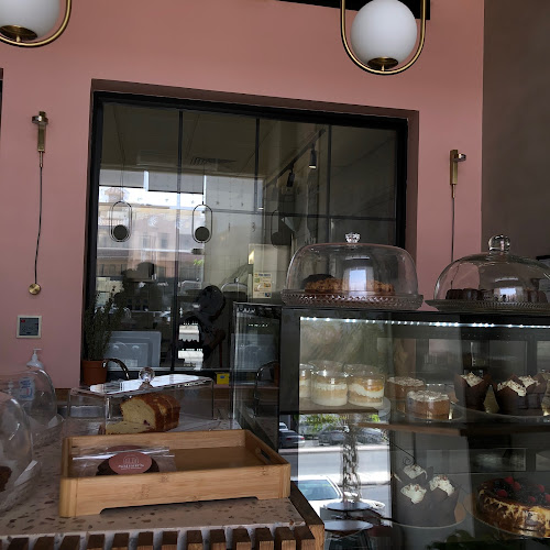 Comentarii opinii despre Samar's Bakery & Patisserie مخبز و حلويات سمر