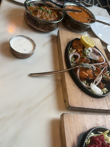 Opinii despre مطعم التندور الهندي în مكة - الضيافة