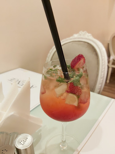 أفينيو كافيه - الضيافة