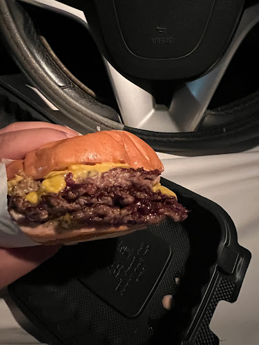 Comentarii opinii despre سلطان دي لايت برجر | Sultan Delight Burger