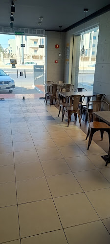 هارديز - الضيافة