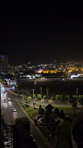 THE ROOF - الضيافة