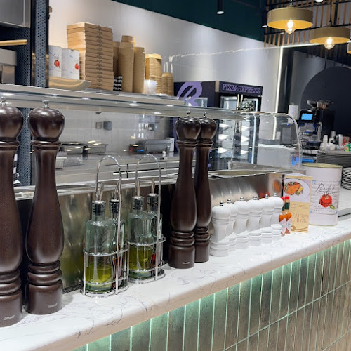 بيتزا اكسبريس ليمتيد - الرياض