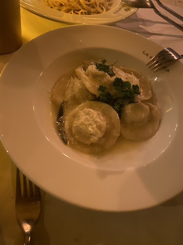 شارع وادي الارطاوي، العليا، الرياض 12212