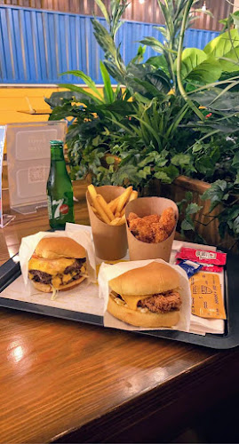 دبل تشيز بليز - جدة