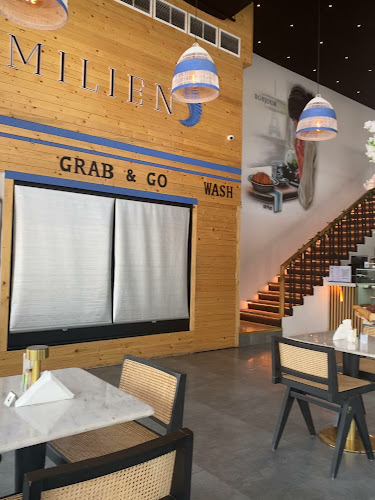 إميلين - الضيافة