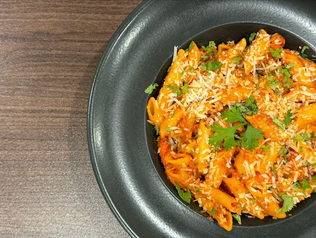 مطعم ذا باي الهندي - الضيافة