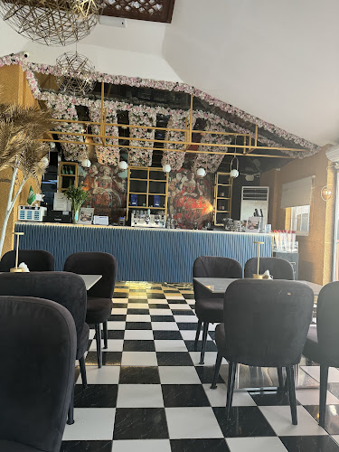 Comentarii opinii despre جولز | Jewels