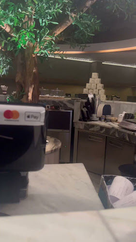 Comentarii opinii despre مقهى ايت اوز 8Oz